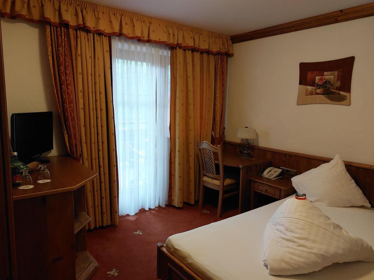 Hotel Restaurant Hexenalm Зёлль Экстерьер фото